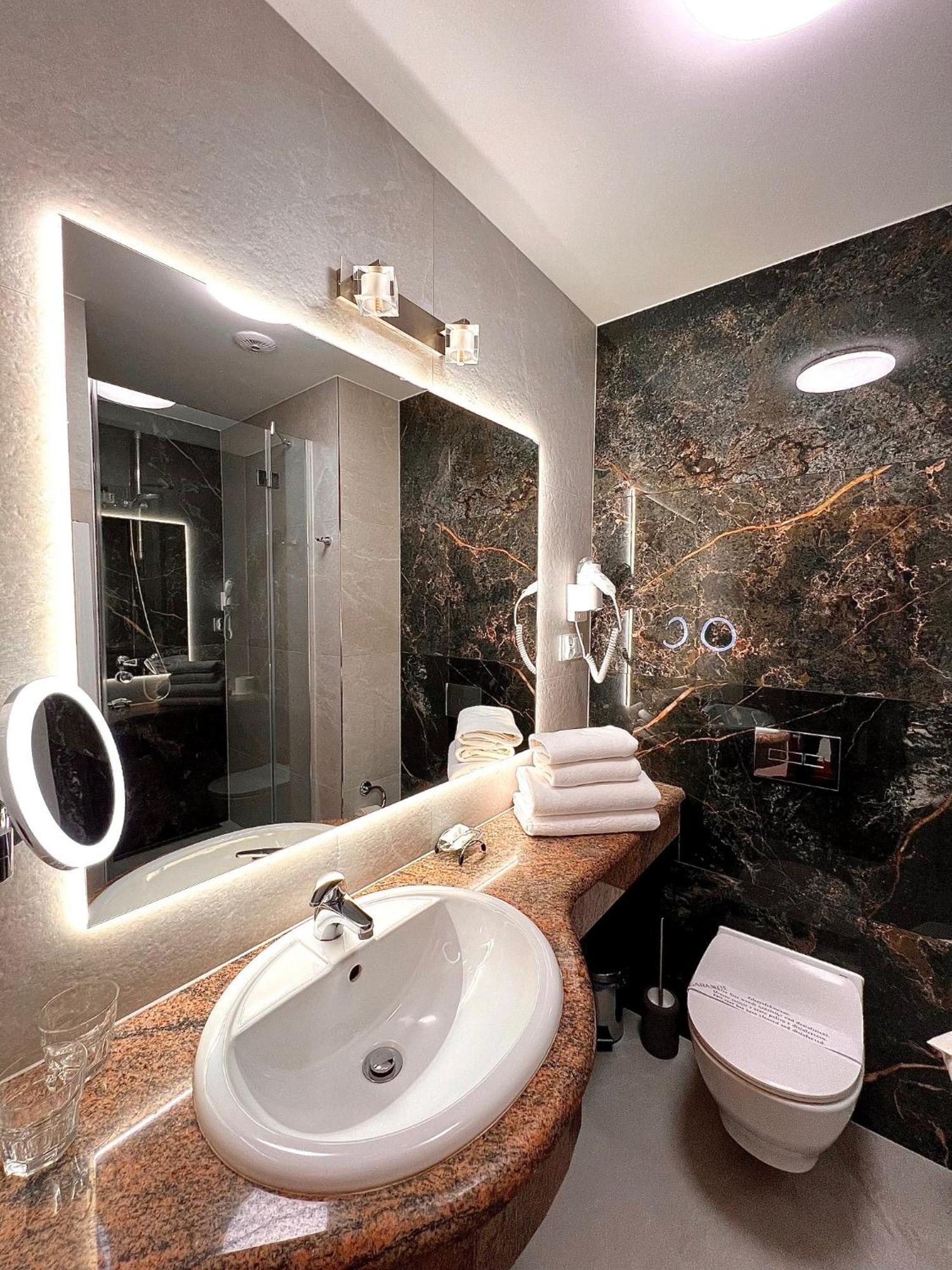 Papuga Park Wellness&spa Hotel